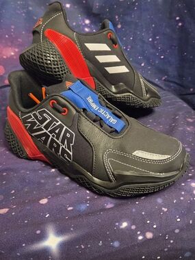 Adidas Star Wars 4uture RNR Kids Sneakers US 4.5 NWOT